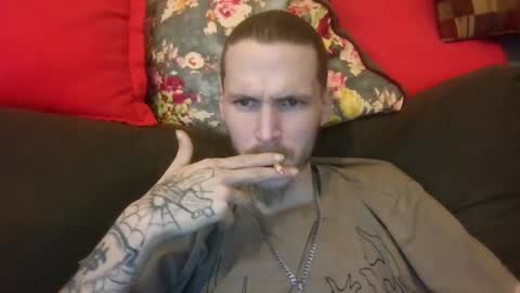 Snapshot of tootall803 chatting on 09.29.25 TooTall803 online show from 09.29.25