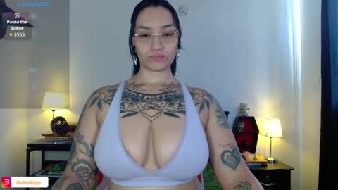 Snapshot of toothyy chatting on 01.19.26 toothyy online show from 01.19.26