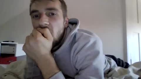 Snapshot of topzikas chatting on 11.08.25 topzikas online show from 11.08.25