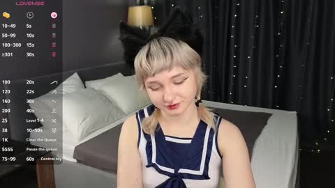 Tori online show from 11.21.25