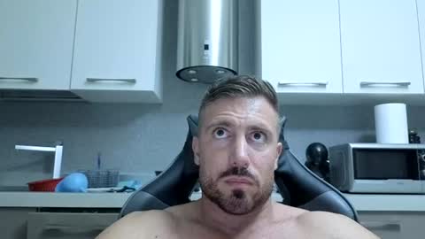 Snapshot of toro_arrapato chatting on 06.14.26 toro_arrapato online show from 06.14.26