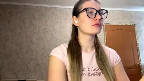 Snapshot of torydesmarias chatting on 02.28.26 Anita online show from 02.28.26