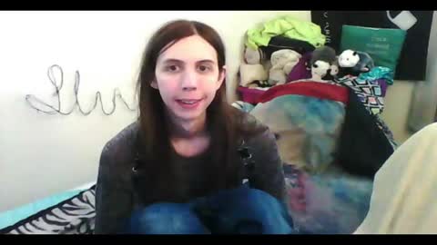 Snapshot of totalfuckingadorable chatting on 04.22.26 Luna online show from 04.22.26