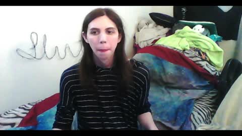 Snapshot of totalfuckingadorable chatting on 04.27.26 Luna online show from 04.27.26