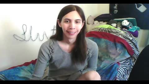 Snapshot of totalfuckingadorable chatting on 05.01.26 Luna online show from 05.01.26