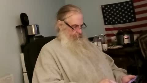 totallyawesome_65 online show from 11.26.25