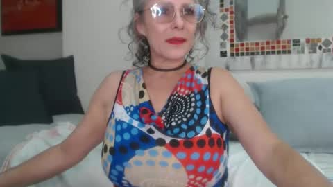 TotyPink online show from 09.19.25