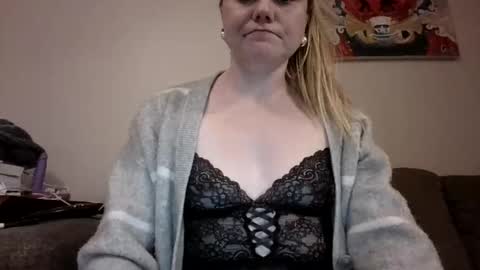 tough_as_scars online show from 12.02.25