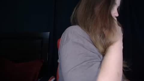 Snapshot of toxiclilly chatting on 06.29.26 Lilly Miss Mistress Goddess Maam Queen Boss online show from 06.29.26