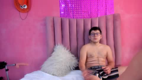 toxiclove01 online show from 09.30.25