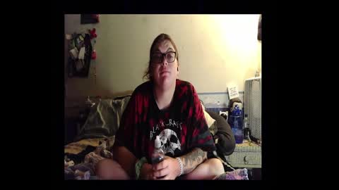 Snapshot of toxiclove1311 chatting on 09.29.25 Toxiclove1311 online show from 09.29.25