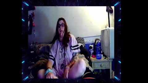 Snapshot of toxiclove1311 chatting on 10.07.25 Toxiclove1311 online show from 10.07.25