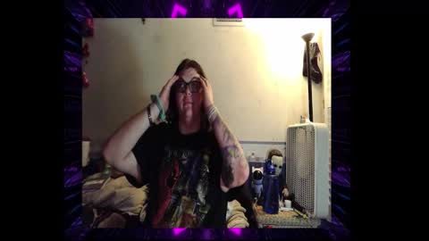 Snapshot of toxiclove1311 chatting on 10.09.25 Toxiclove1311 online show from 10.09.25