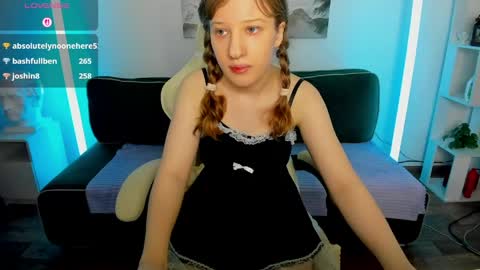 tracy_aww online show from 03.27.26