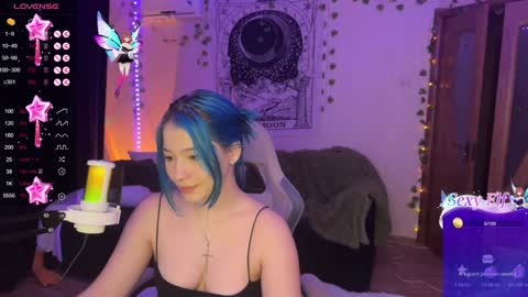 Snapshot of traharaaa chatting on 01.01.25 Ariana and Erik online show from 01.01.25