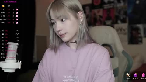 Snapshot of traharaaa chatting on 03.04.26 Ariana and Erik online show from 03.04.26