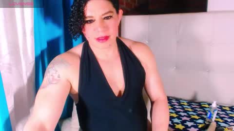 Snapshot of transbigcum chatting on 09.23.25 pamela online show from 09.23.25