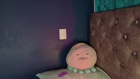 Snapshot of transgirlcol chatting on 01.07.26 transgirlcol online show from 01.07.26