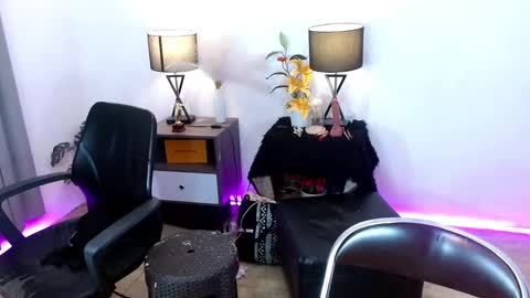 Selena the real cummer online show from 01.04.25