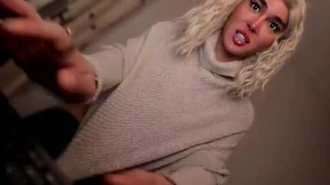 ALMIGHTY GODDESS VALENTINA online show from 10.21.25