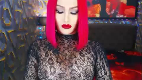 Snapshot of transplayfullolivia chatting on 12.26.24 KYLIE BELLA TS online show from 12.26.24