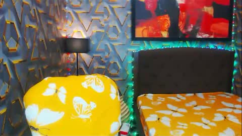 Snapshot of transplayfullolivia chatting on 01.13.25 KYLIE BELLA TS online show from 01.13.25