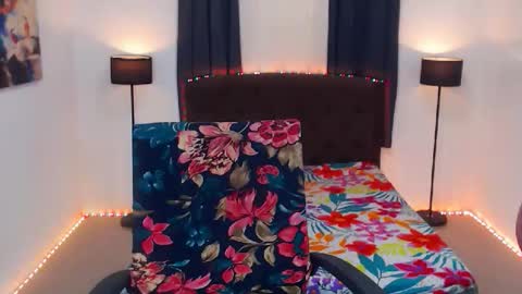 KYLIE BELLA  TS online show from 04.07.26