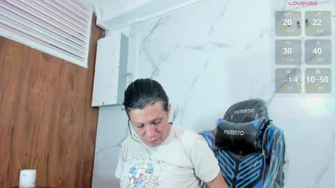 Snapshot of transwhore_ chatting on 05.23.26 CLEO online show from 05.23.26