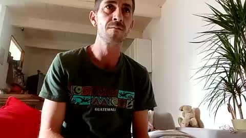 Snapshot of traveler_of_pleasure chatting on 10.30.25 traveler_of_pleasure online show from 10.30.25