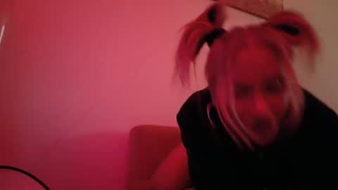 Snapshot of travesti513695 chatting on 02.15.25 Myla online show from 02.15.25