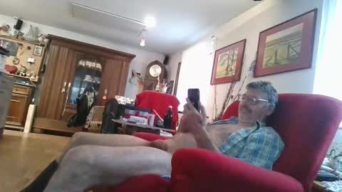 trebgeis1 online show from 09.12.25