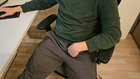 tree1989 online show from 01.12.25