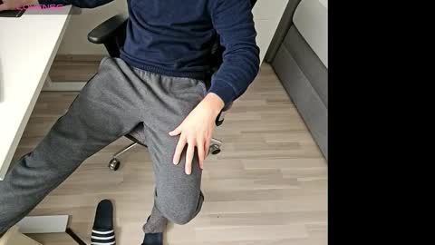 tree1989 online show from 09.14.25