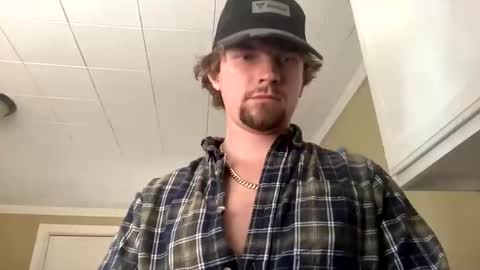 Snapshot of treeman817 chatting on 11.13.25 treeman817 online show from 11.13.25