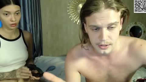 Sarah And Jon online show from 02.06.25