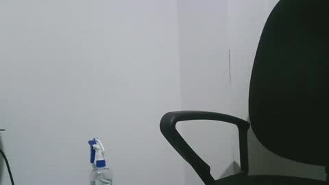 Snapshot of treki1979 chatting on 12.28.24 treki1979 online show from 12.28.24