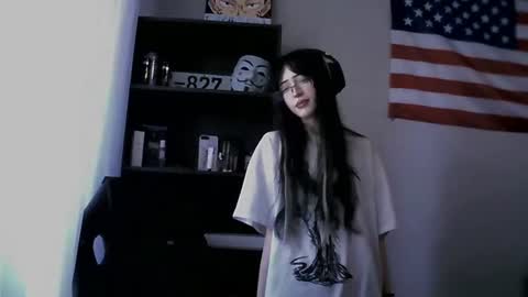 Snapshot of tressiedelaremore chatting on 06.16.26 Megan online show from 06.16.26