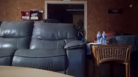 Snapshot of trex23rd chatting on 12.18.25 trex23rd online show from 12.18.25