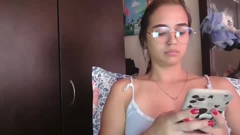 triana_bell online show from 04.01.26
