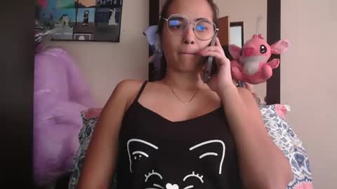 triana_bell online show from 04.16.26