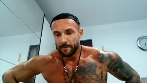 Snapshot of tridentmuscles chatting on 08.06.26 tridentmuscles online show from 08.06.26