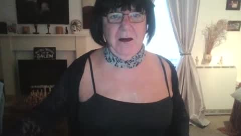 Snapshot of trinity1011 chatting on 12.07.24 trinity1011 online show from 12.07.24