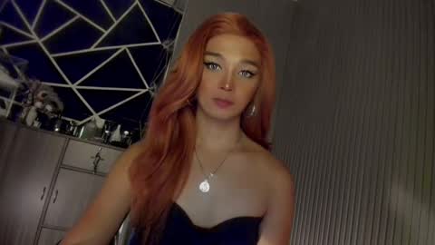 Snapshot of trinityfucksyou chatting on 12.10.24 Ms Ella online show from 12.10.24