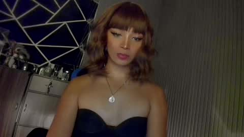 Snapshot of trinityfucksyou chatting on 12.20.24 Ms Ella online show from 12.20.24