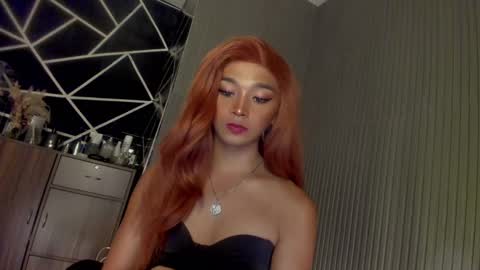 Snapshot of trinityfucksyou chatting on 01.24.25 Ms Ella online show from 01.24.25