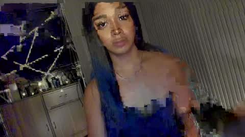 Snapshot of trinityfucksyou chatting on 03.09.25 Ms Ella online show from 03.09.25