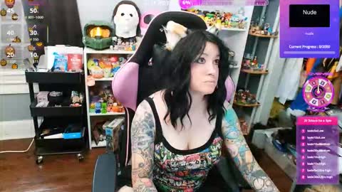 Trin Kat pet online show from 10.15.25