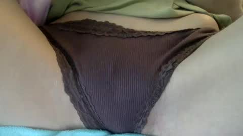 Snapshot of trippybb222 chatting on 04.26.26 trippybb222 online show from 04.26.26