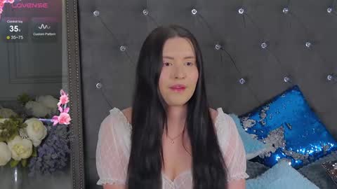 trisha_winslet online show from 01.12.25