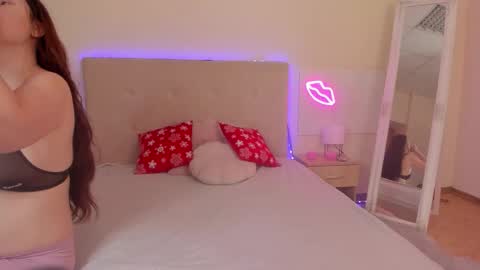 Mia online show from 01.12.26